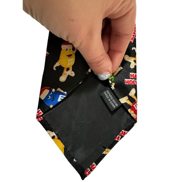 M & M Happy Holidays Cartoon Novelty Mens NeckTie Christmas M&M Candy - Picture 5 of 8